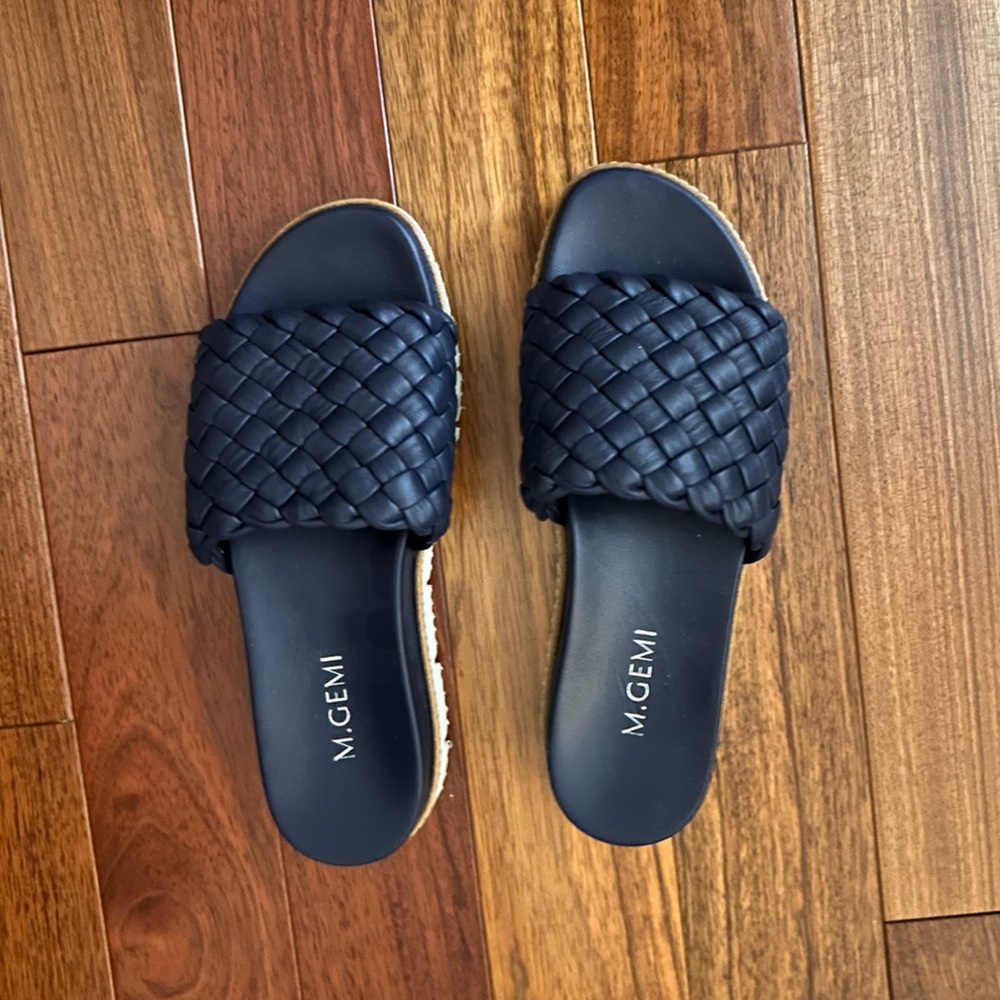 M.GEMI sandals- Navy blue